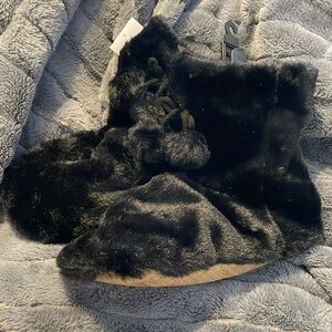 S L XL - New Adorable Black Fuzzy Slippers